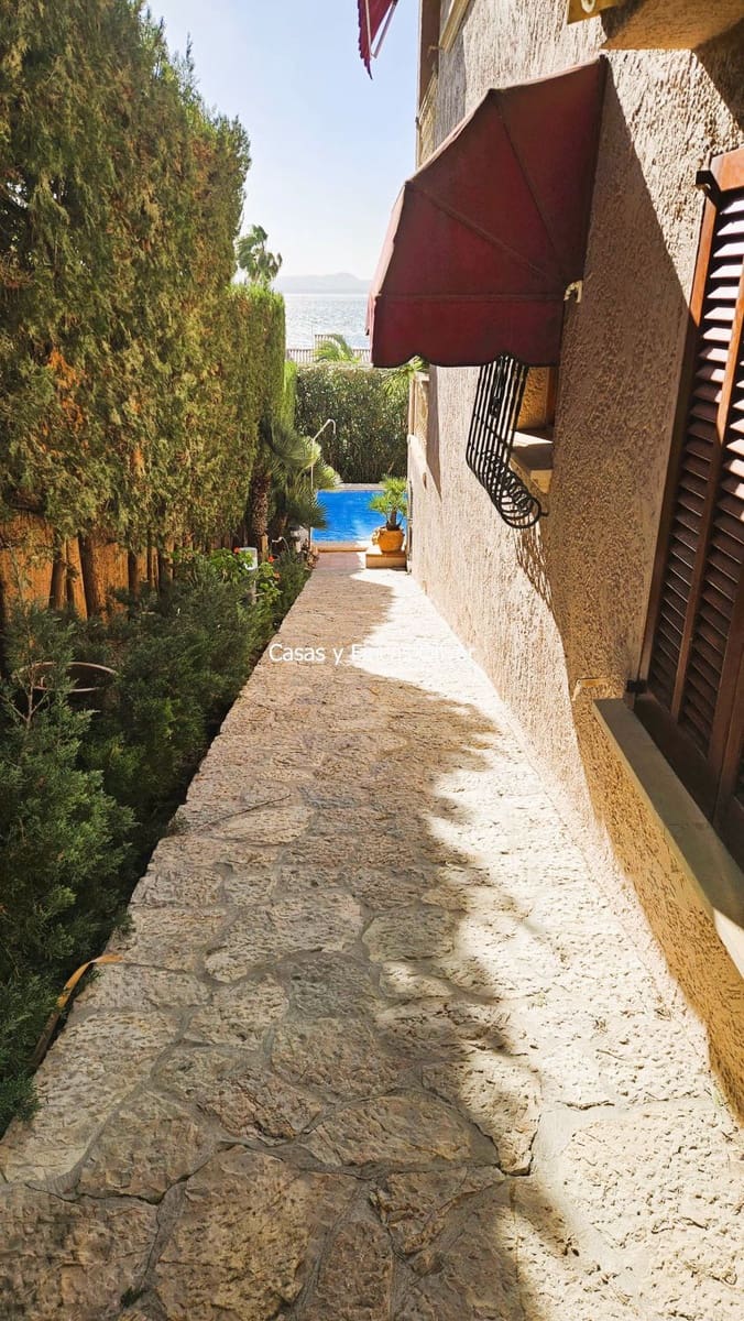 5 Zimmer Villa zu verkaufen in Puerto de Alcudia mit Garage - 1.600.000 € (Ref: 9666125)