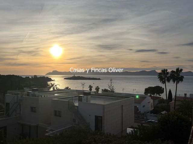 5 quarto Moradia para venda em Puerto de Alcudia, Alcúdia com garagem - 1 600 000 € (Ref: 9666125)