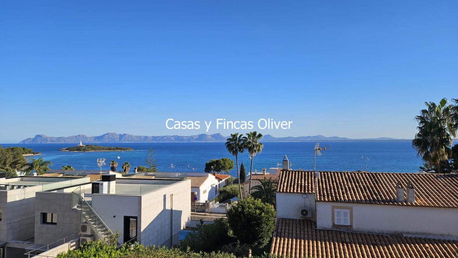 5 Zimmer Villa zu verkaufen in Puerto de Alcudia mit Garage - 1.600.000 € (Ref: 9666125)