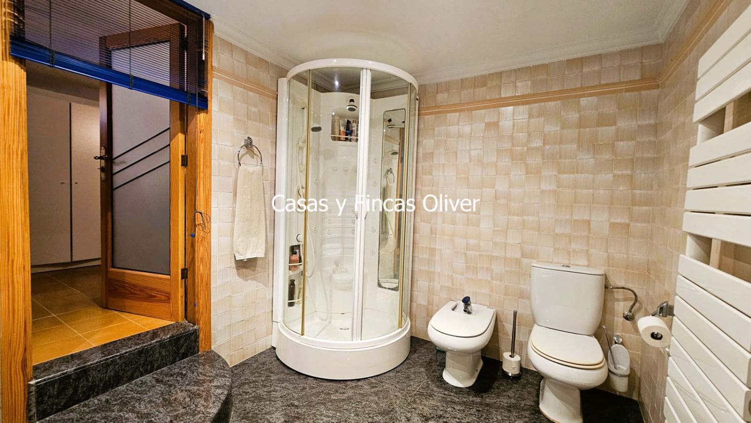 5 Zimmer Villa zu verkaufen in Puerto de Alcudia mit Garage - 1.600.000 € (Ref: 9666125)