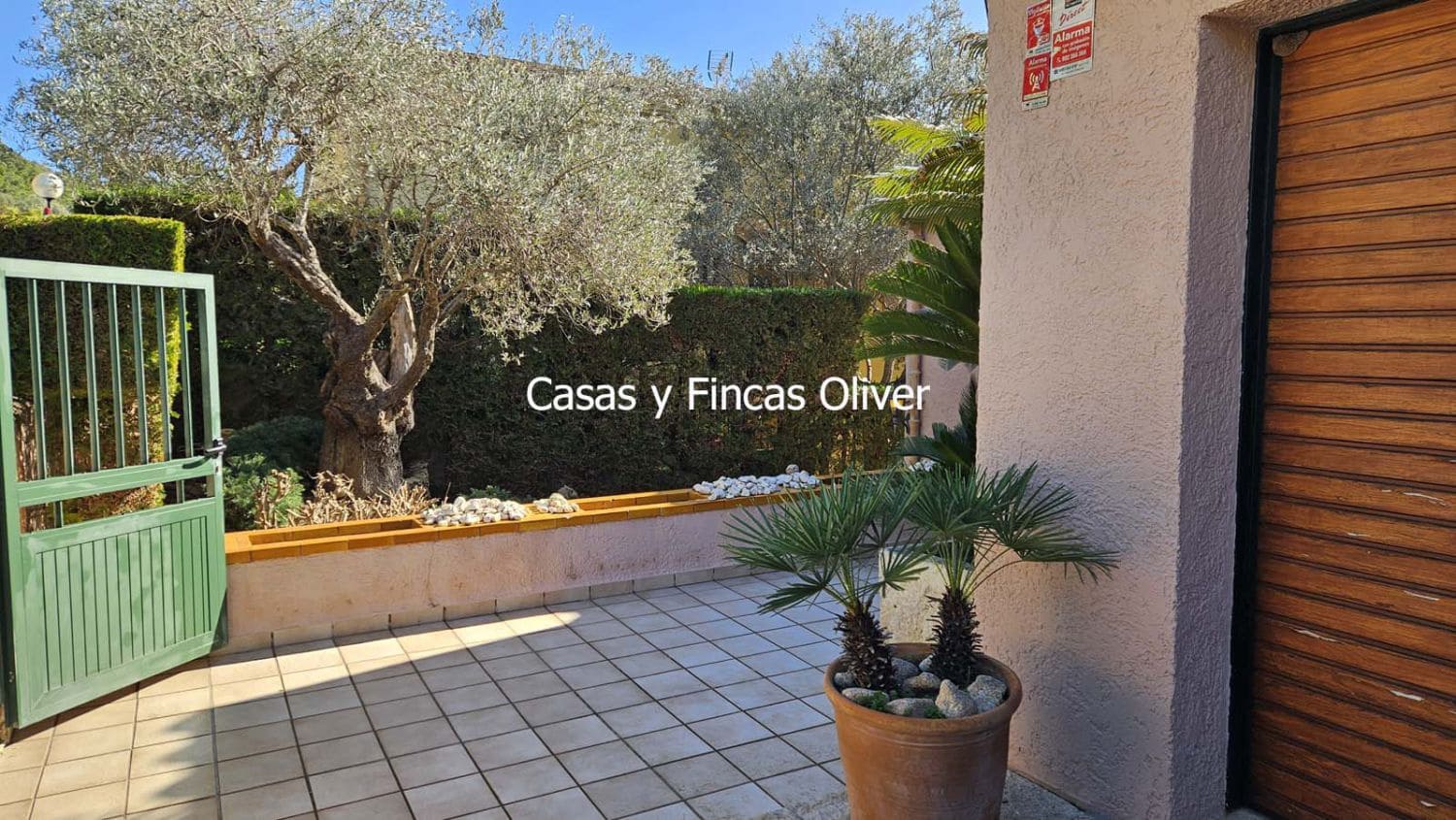 5 Zimmer Villa zu verkaufen in Puerto de Alcudia mit Garage - 1.600.000 € (Ref: 9666125)