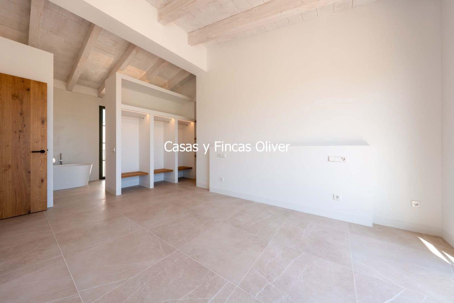 3 bedroom Townhouse for sale in Llubi - € 1,185,000 (Ref: 9735260)