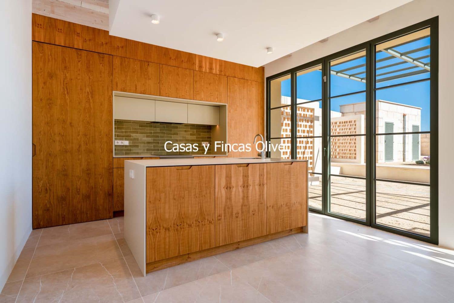 3 bedroom Townhouse for sale in Llubi - € 1,185,000 (Ref: 9735260)