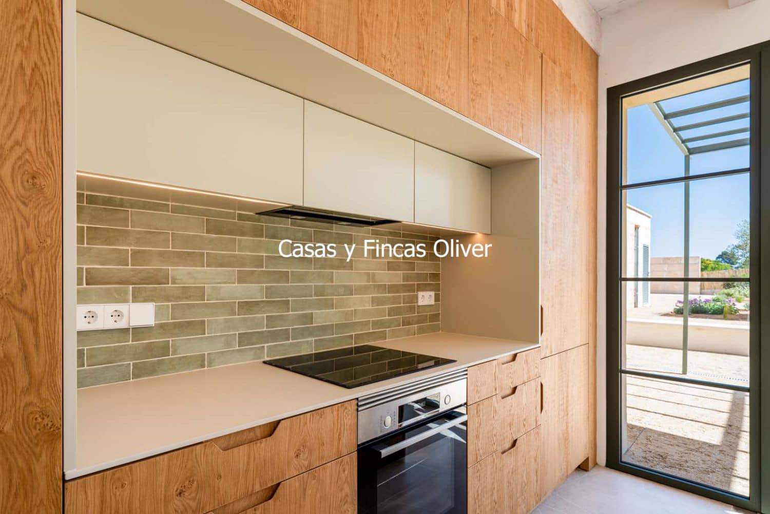 3 bedroom Townhouse for sale in Llubi - € 1,185,000 (Ref: 9735260)