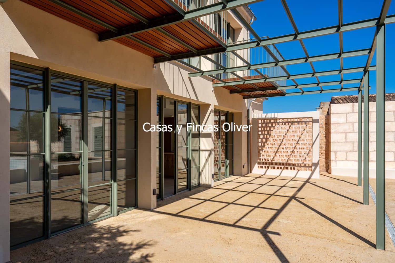 3 bedroom Townhouse for sale in Llubi - € 1,185,000 (Ref: 9735260)