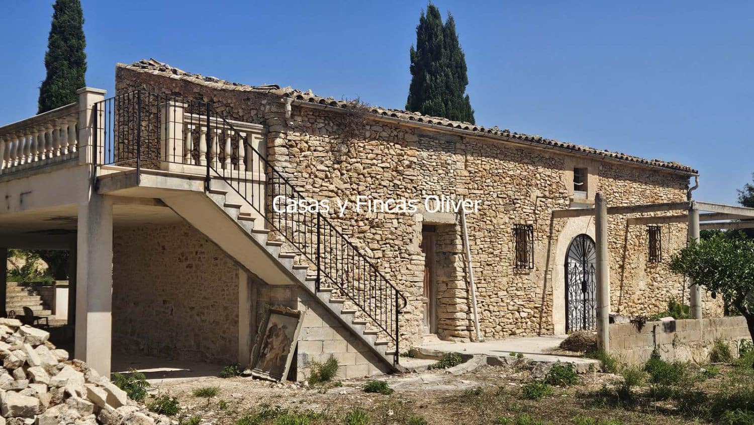 Townhouse for sale in Santa Margalida - € 429,000 (Ref: 9880654)