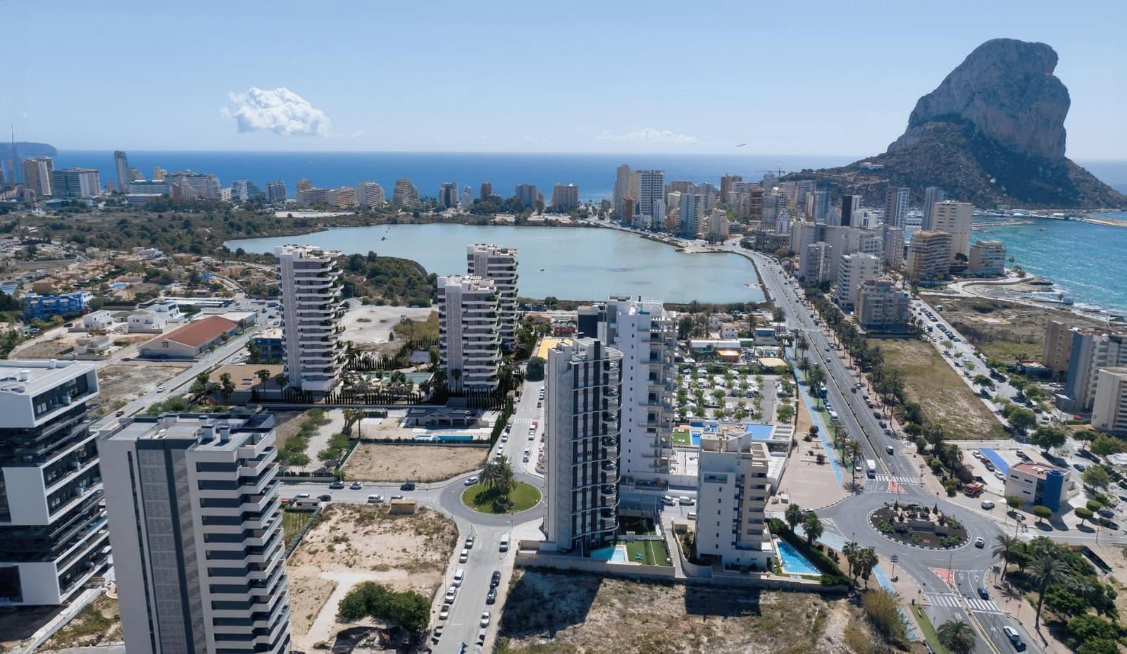 2 bedroom Apartment for sale in Calpe / Calp with pool - € 405,000 (Ref: 10043630)