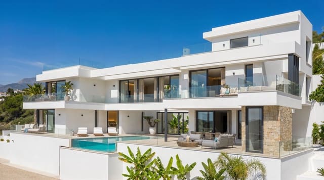 5 slaapkamer Villa te koop in Calpe / Calp met zwembad - € 2.185.000 (Ref: 10043638)