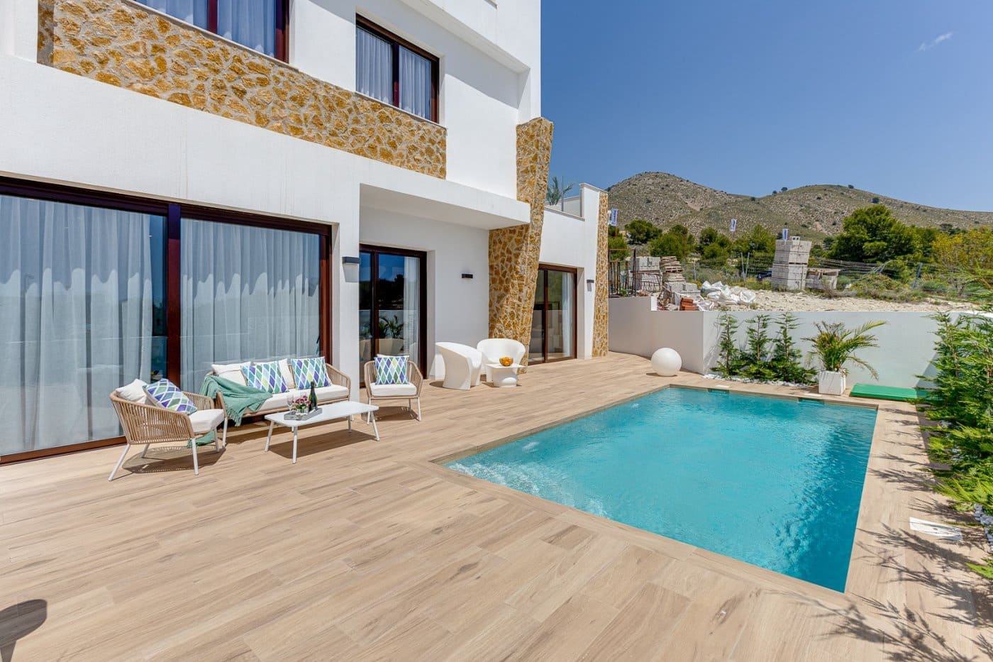 4 quarto Moradia para venda em Finestrat com piscina garagem - 840 000 € (Ref: 10043681)