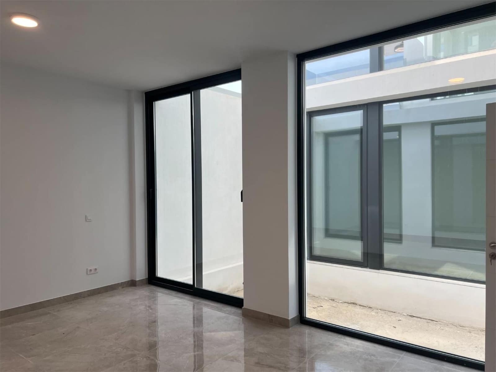 6 quarto Moradia para venda em Finestrat com piscina garagem - 1 800 000 € (Ref: 9678076)