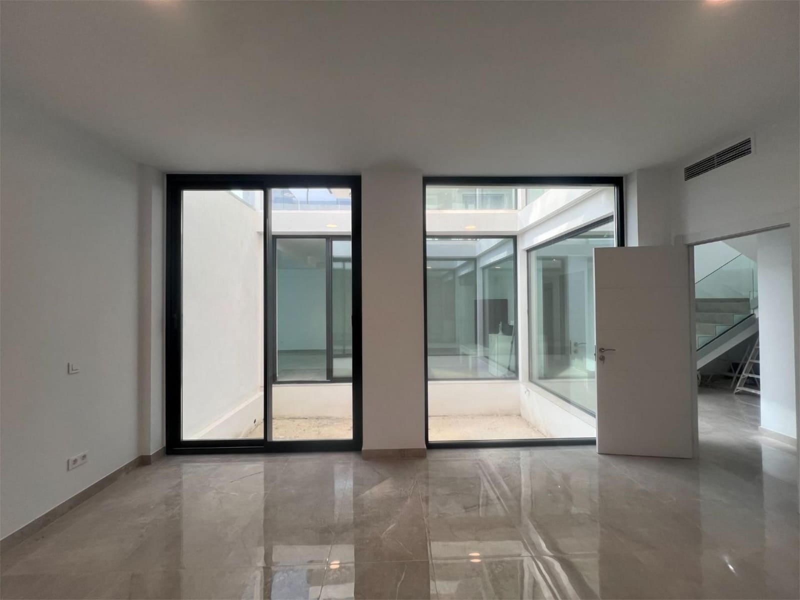 6 quarto Moradia para venda em Finestrat com piscina garagem - 1 800 000 € (Ref: 9678076)