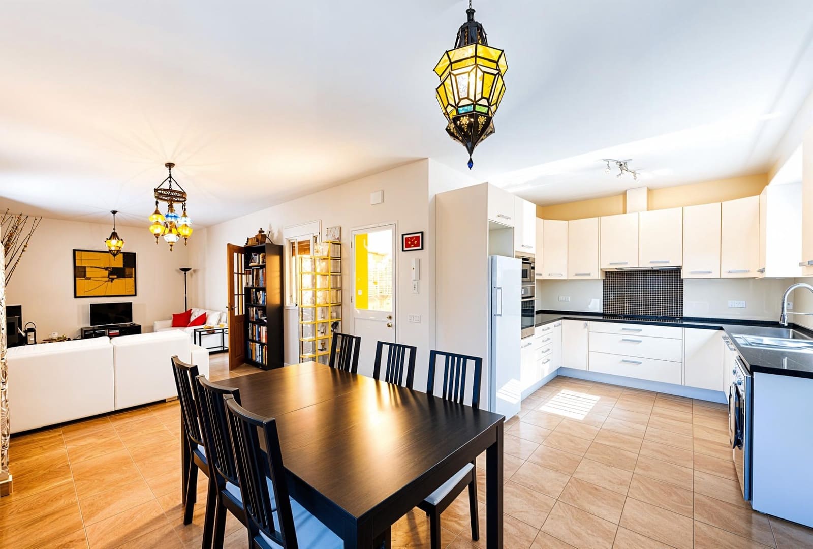 3 bedroom Villa for sale in Chiclana de la Frontera - € 239,990 (Ref: 10004137)