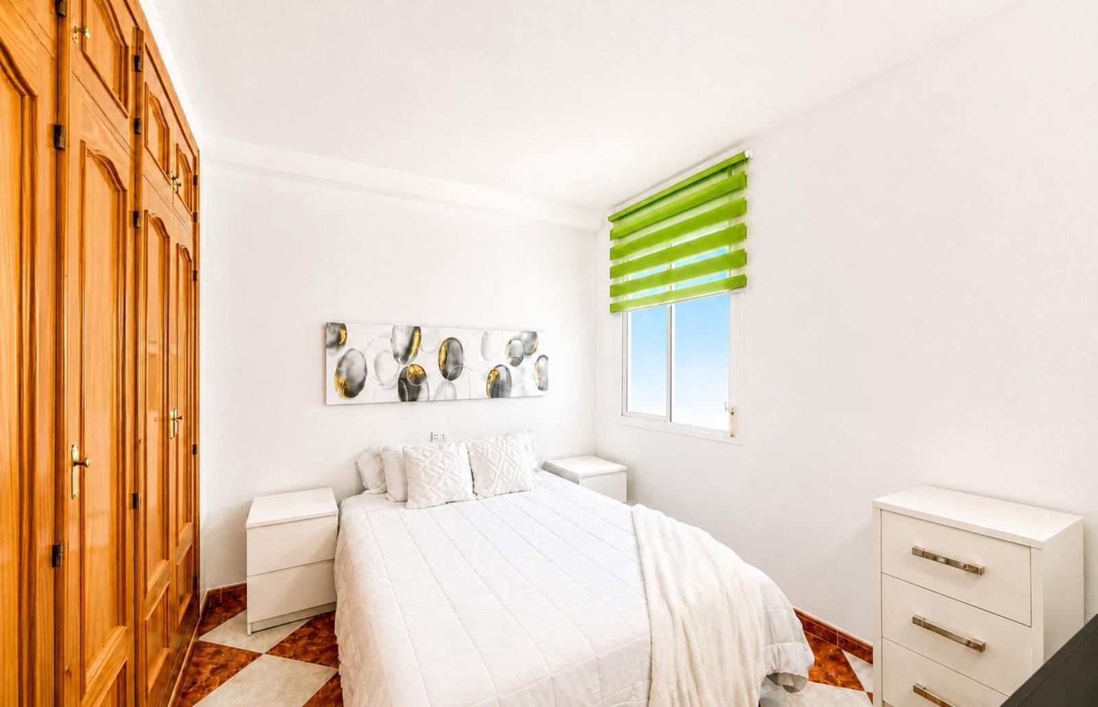 3 bedroom Flat for sale in Chiclana de la Frontera - € 149,990 (Ref: 10005574)