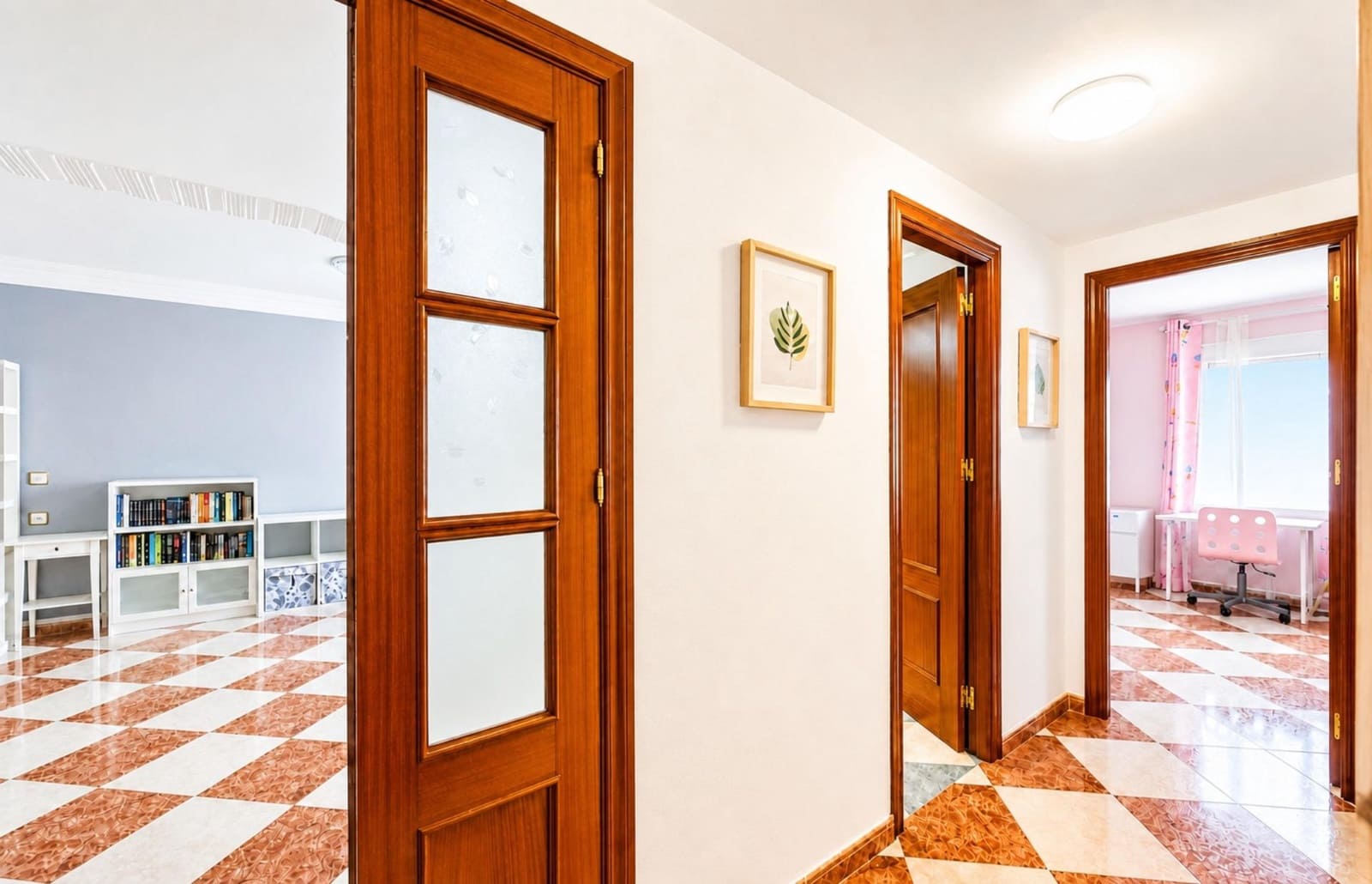 3 bedroom Flat for sale in Chiclana de la Frontera - € 149,990 (Ref: 10005574)