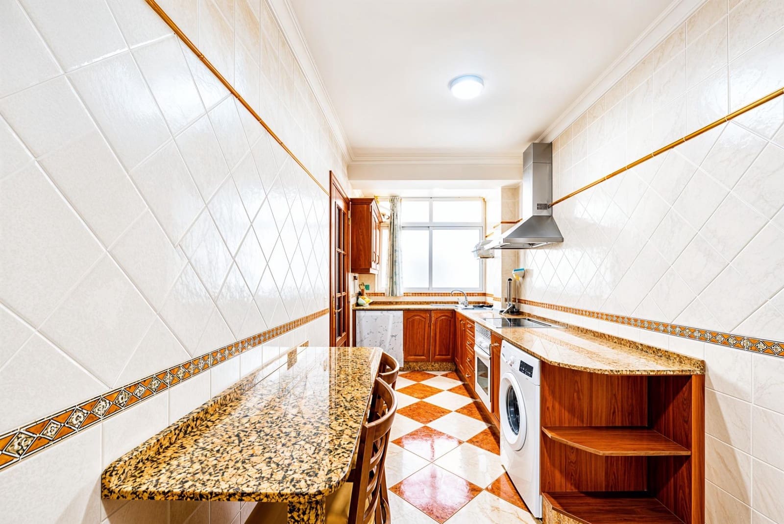 3 bedroom Flat for sale in Chiclana de la Frontera - € 149,990 (Ref: 10005574)