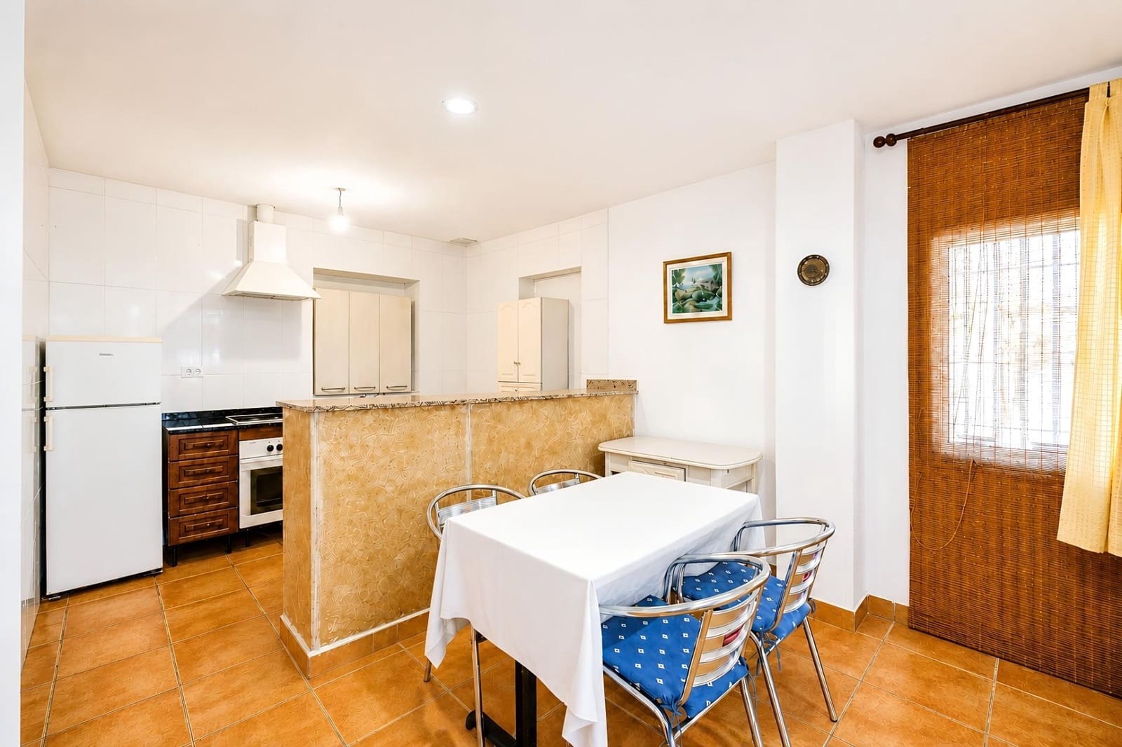 5 bedroom Villa for sale in Chiclana de la Frontera - € 449,990 (Ref: 10009280)