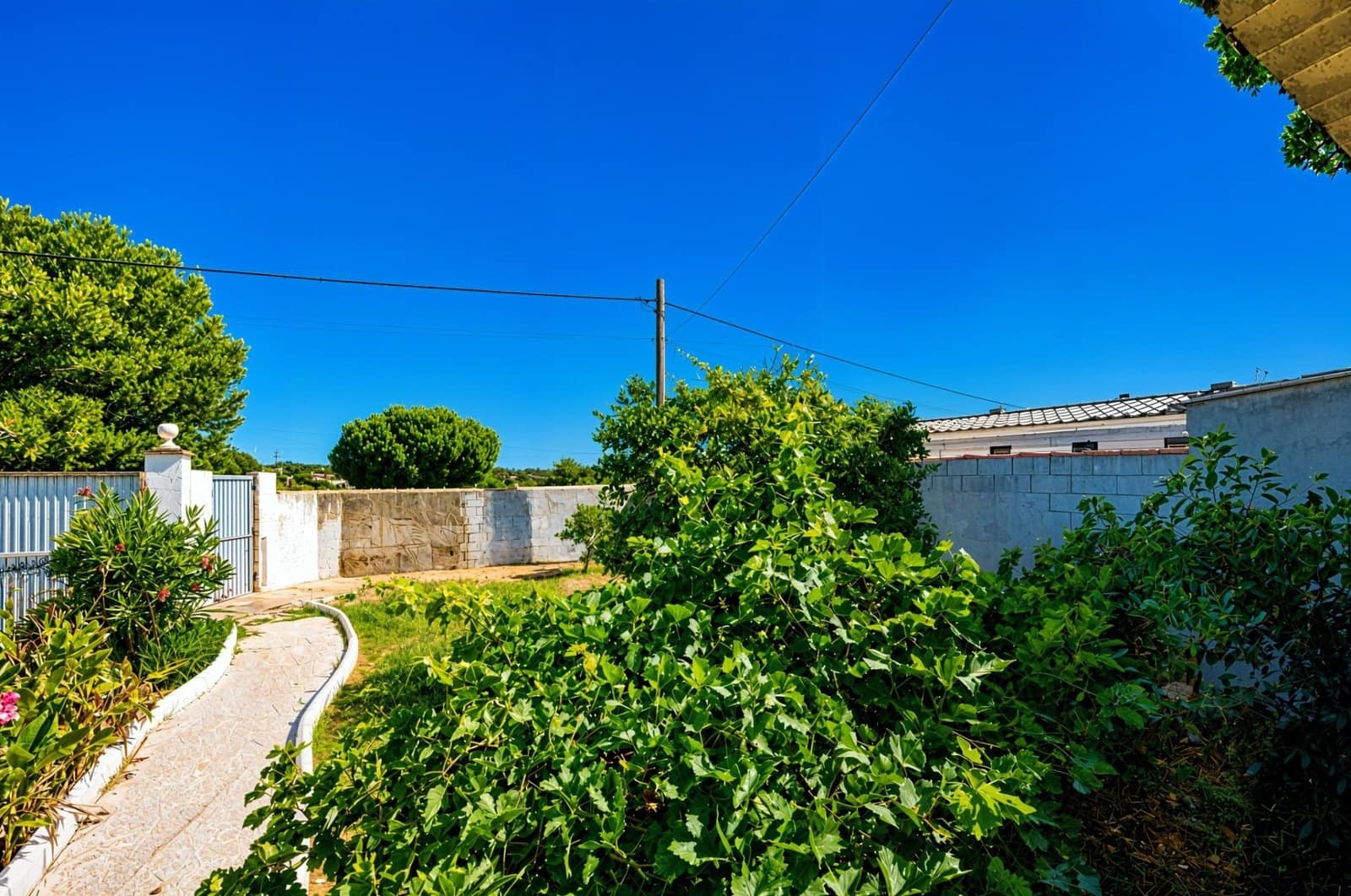 5 bedroom Villa for sale in Chiclana de la Frontera - € 449,990 (Ref: 10009280)