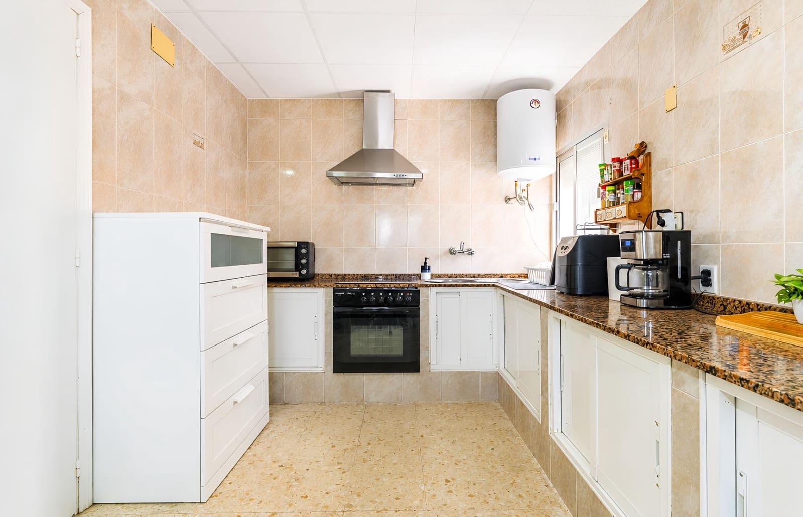 3 slaapkamer Villa te koop in Chiclana de la Frontera met zwembad - € 249.990 (Ref: 10045243)