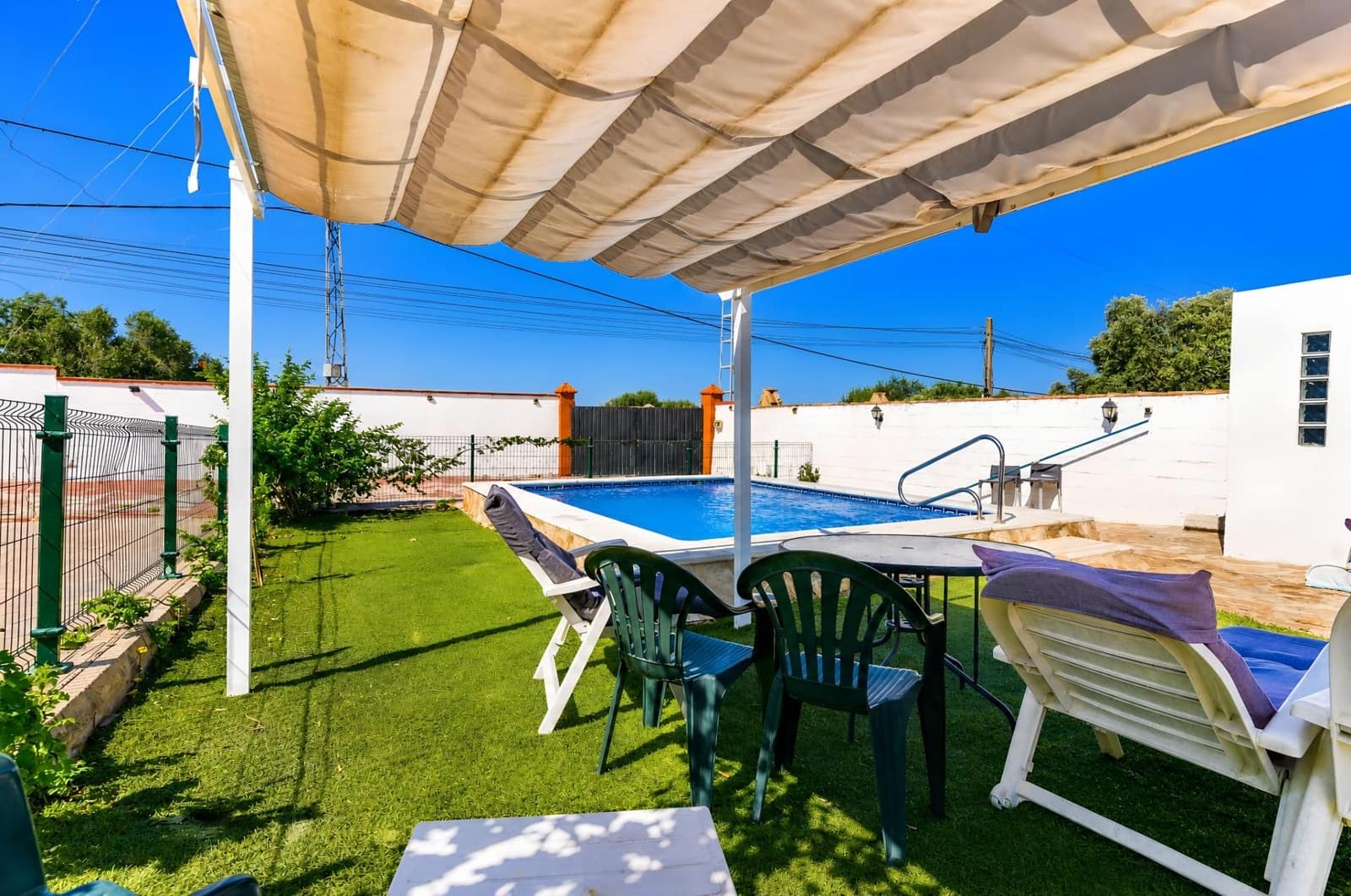 3 slaapkamer Villa te koop in Chiclana de la Frontera met zwembad - € 249.990 (Ref: 10045243)