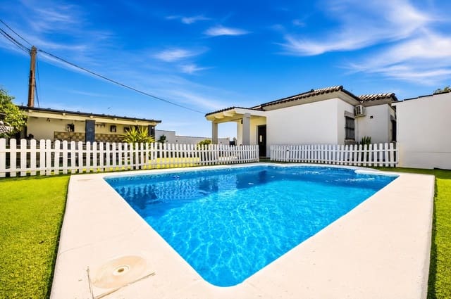 3 bedroom Villa for sale in Chiclana de la Frontera with pool - € 329,990 (Ref: 10047538)
