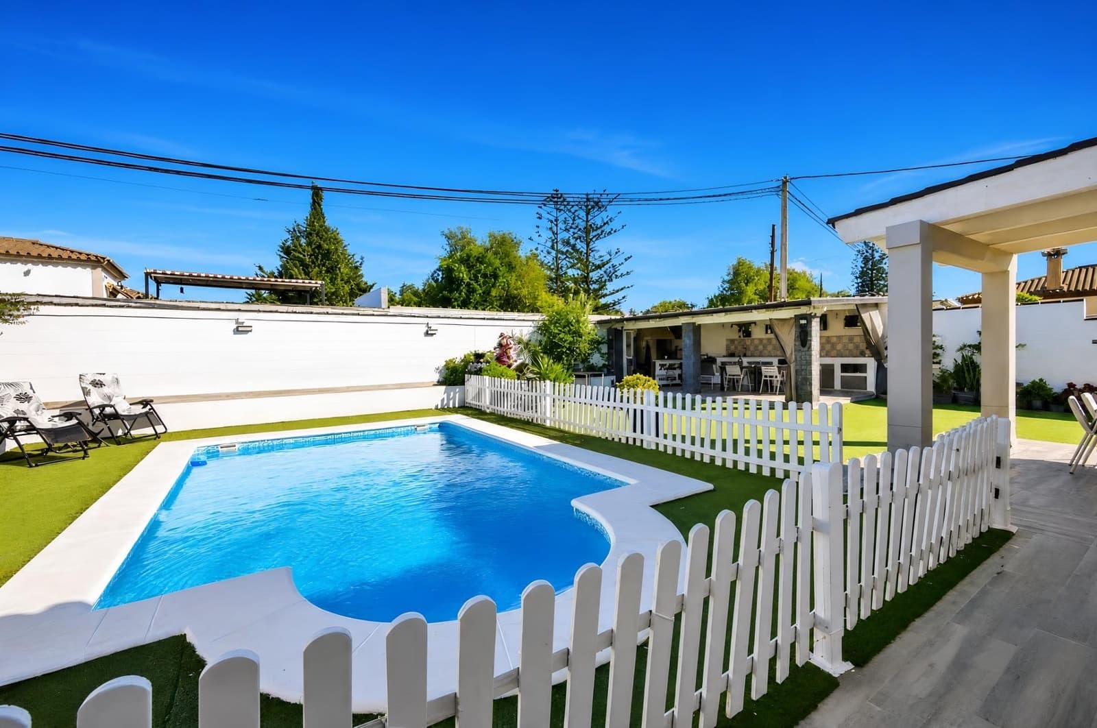3 chambre Villa/Maison à vendre à Chiclana de la Frontera avec piscine - 329 990 € (Ref: 10047538)