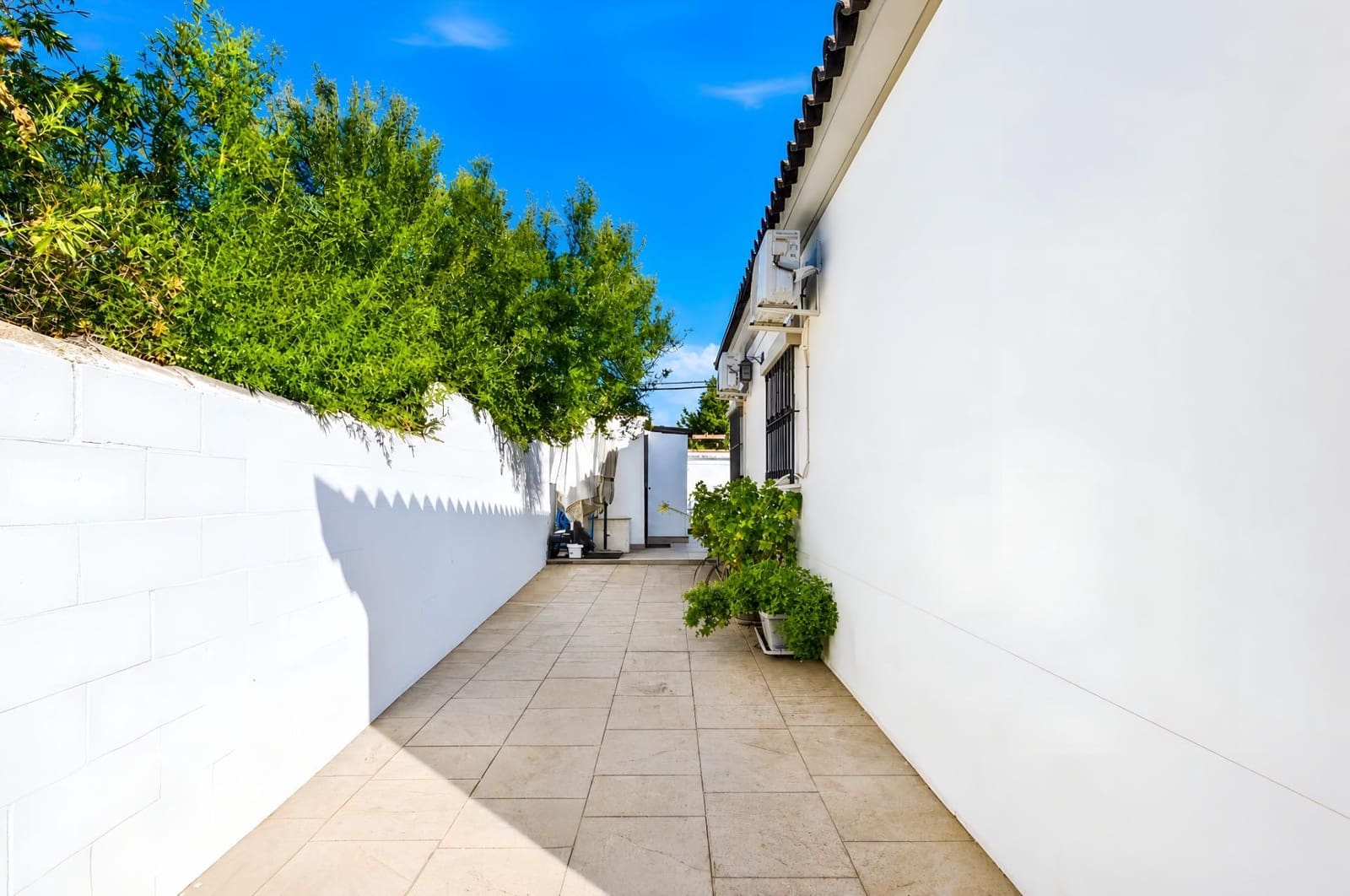 3 chambre Villa/Maison à vendre à Chiclana de la Frontera avec piscine - 329 990 € (Ref: 10047538)