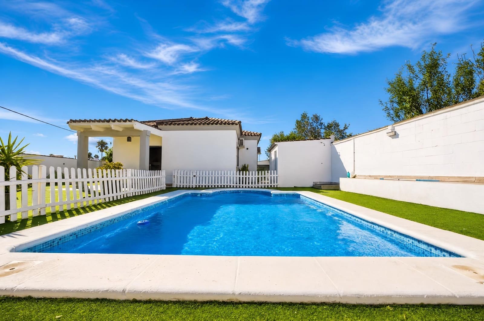 3 chambre Villa/Maison à vendre à Chiclana de la Frontera avec piscine - 329 990 € (Ref: 10047538)