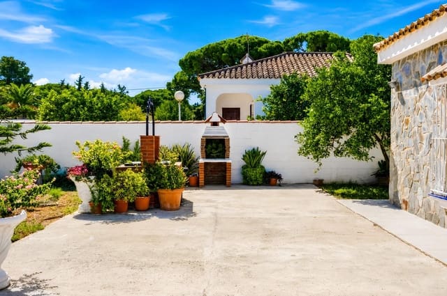 4 chambre Villa/Maison à vendre à Chiclana de la Frontera - 330 000 € (Ref: 10055537)