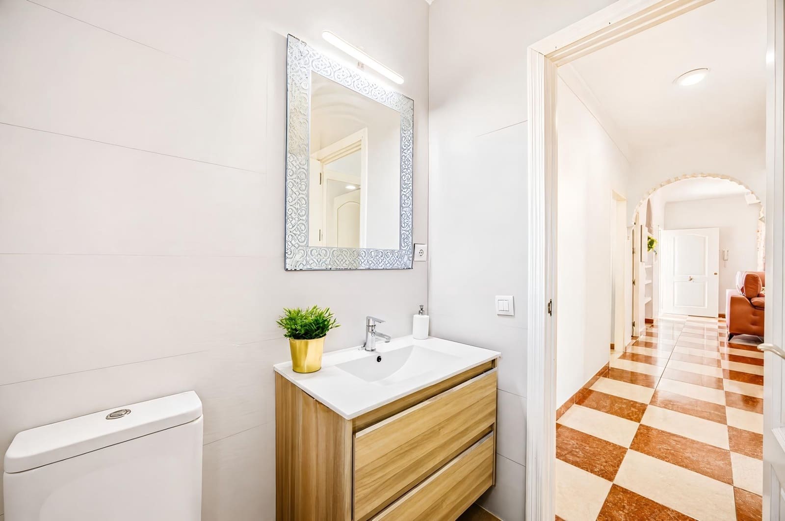 4 chambre Villa/Maison à vendre à Chiclana de la Frontera - 330 000 € (Ref: 10055537)