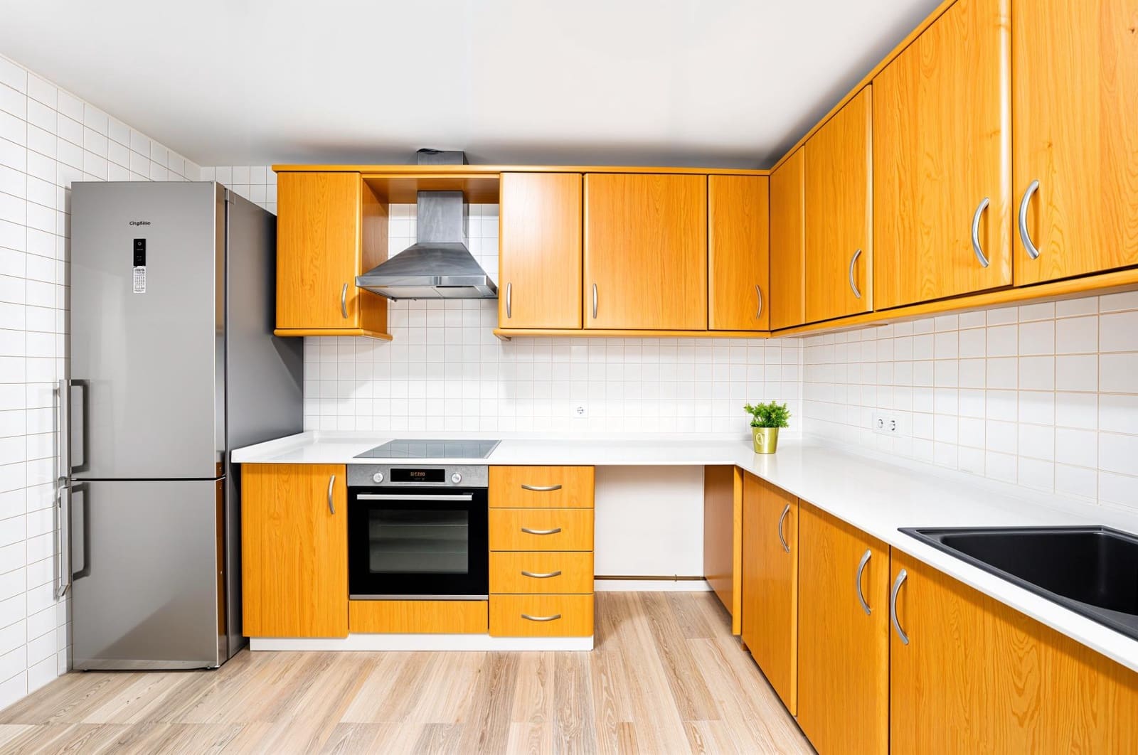 3 makuuhuone Rivitalo myytävänä paikassa Chiclana de la Frontera mukana 
autotalli - 329 990 € (Ref: 10067878)