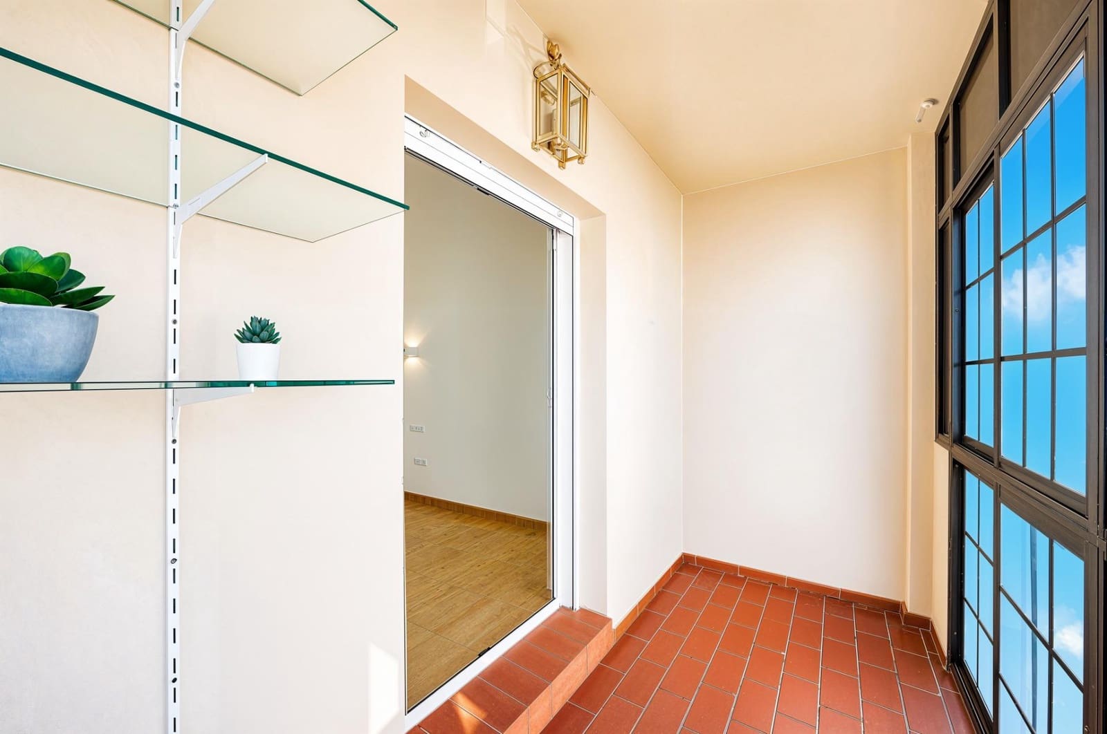 3 makuuhuone Rivitalo myytävänä paikassa Chiclana de la Frontera mukana 
autotalli - 329 990 € (Ref: 10067878)