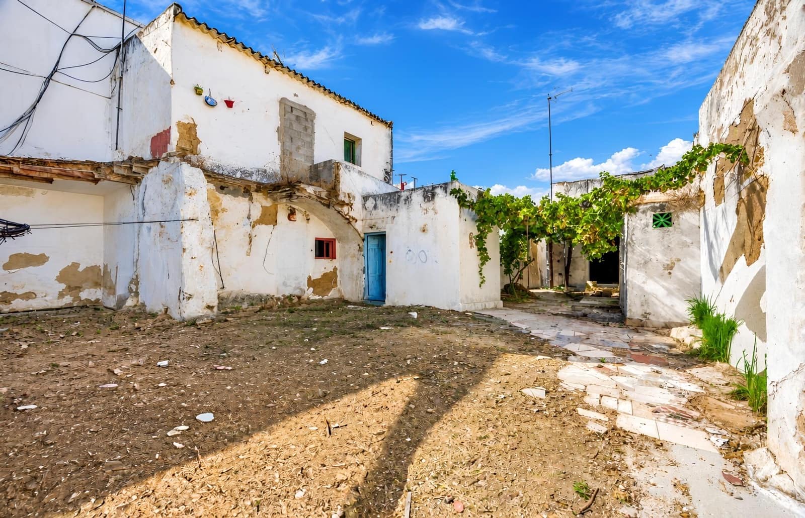 4 bedroom Finca/Country House for sale in Chiclana de la Frontera - € 175,000 (Ref: 10111004)