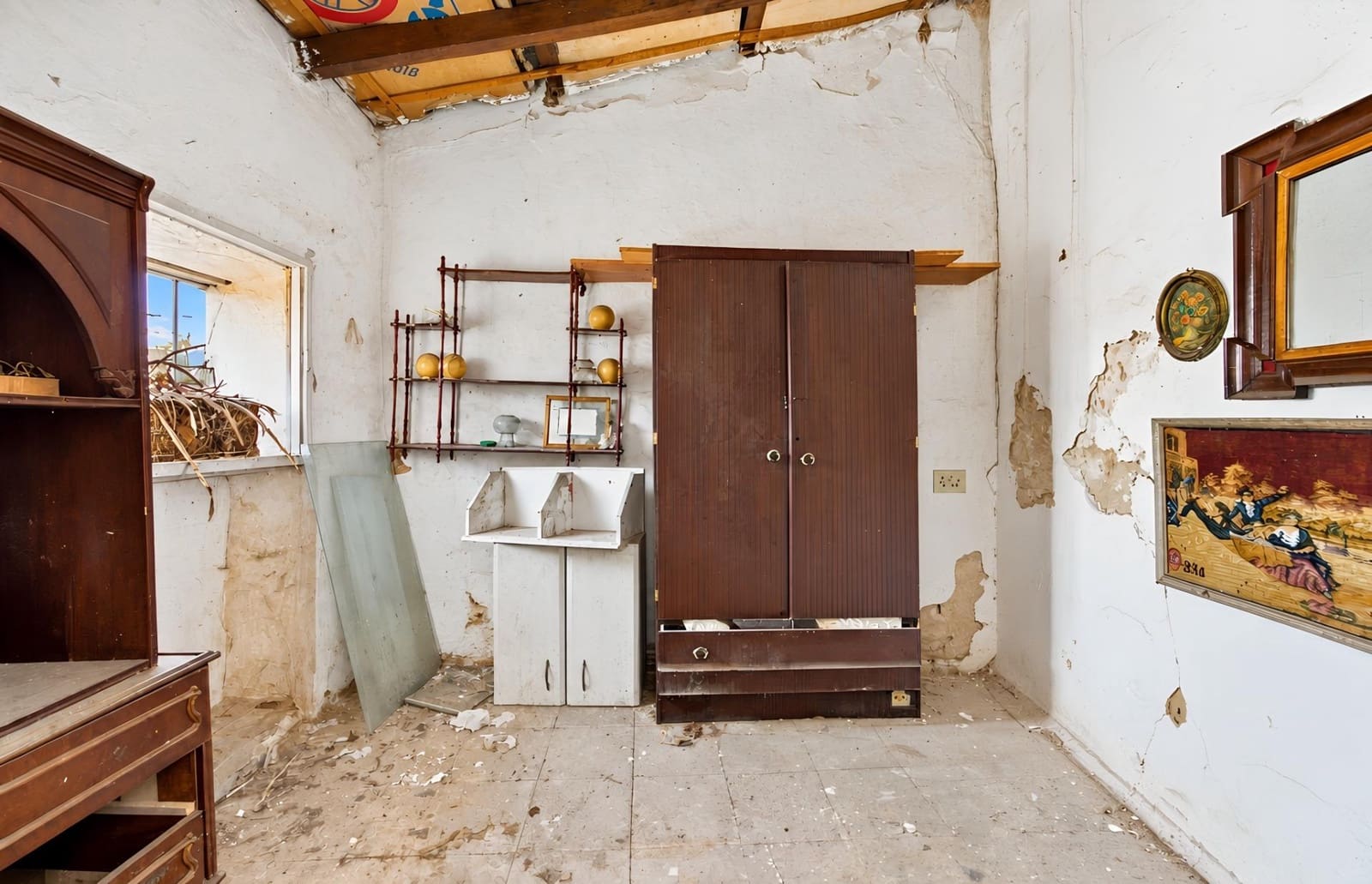 4 bedroom Finca/Country House for sale in Chiclana de la Frontera - € 175,000 (Ref: 10111004)