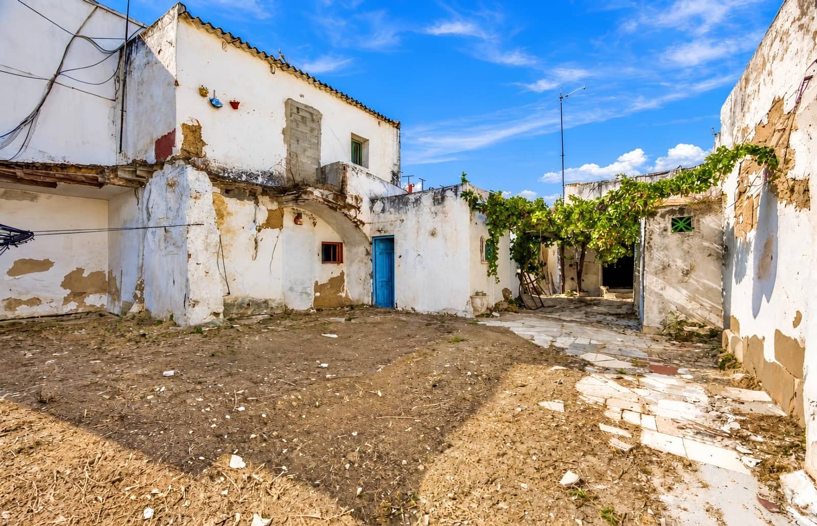 4 bedroom Finca/Country House for sale in Chiclana de la Frontera - € 175,000 (Ref: 10111004)