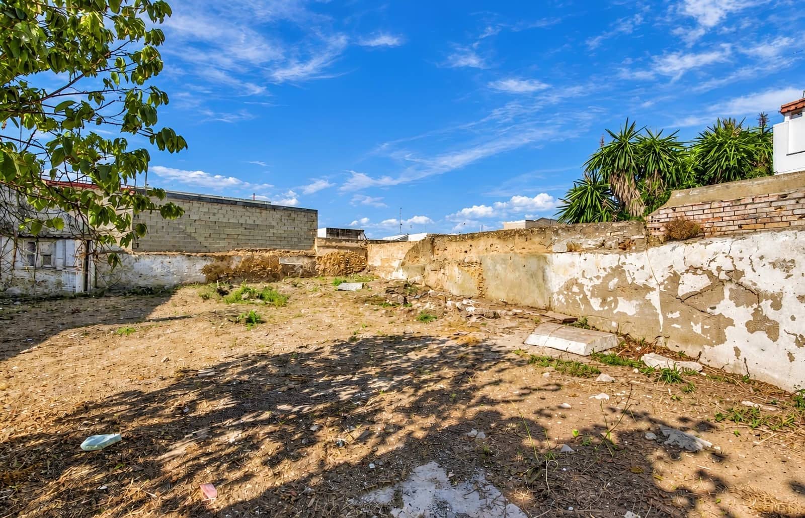 4 bedroom Finca/Country House for sale in Chiclana de la Frontera - € 175,000 (Ref: 10111004)