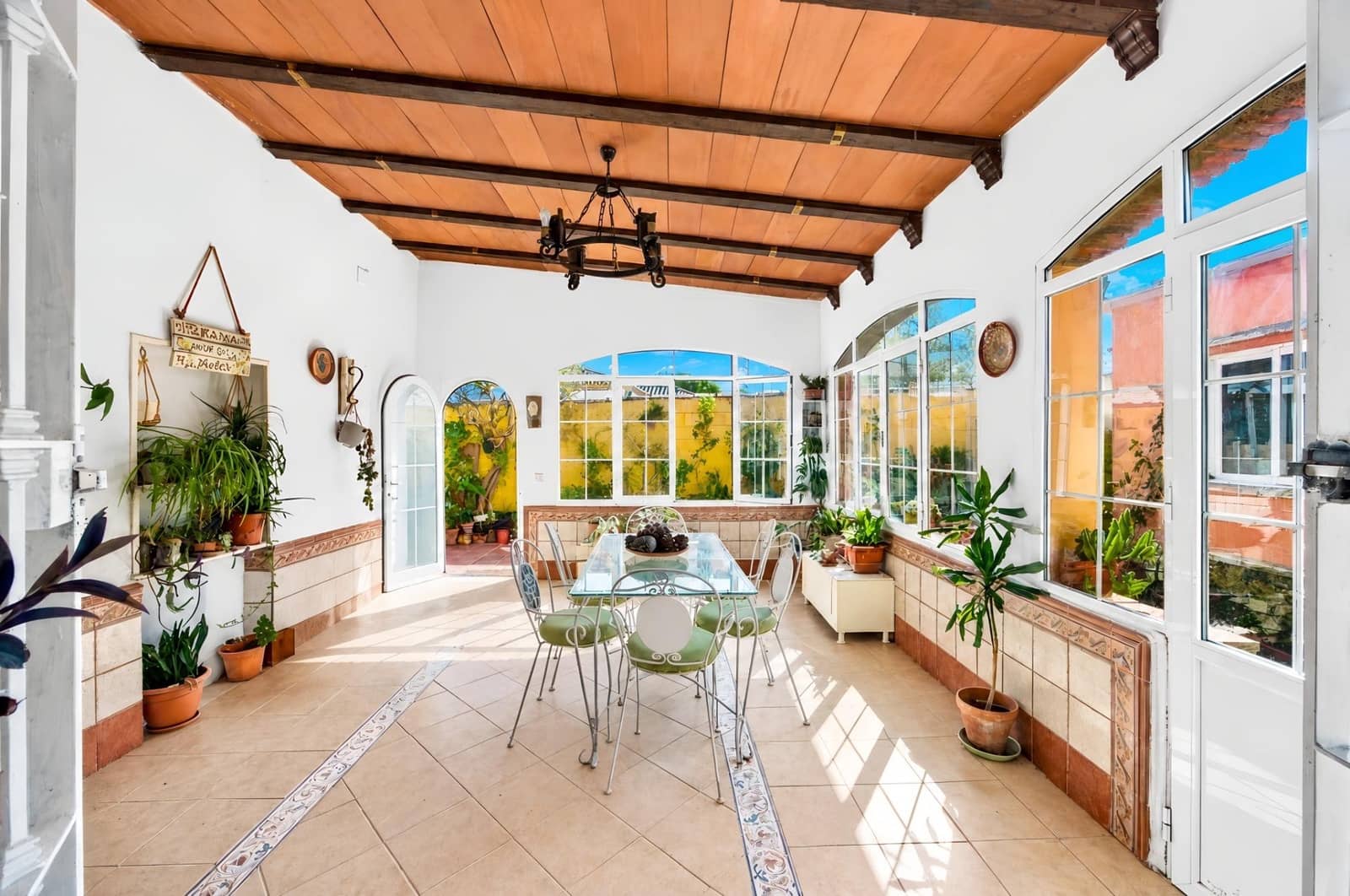 5 bedroom Villa for sale in Chiclana de la Frontera with pool - € 319,990 (Ref: 10155464)