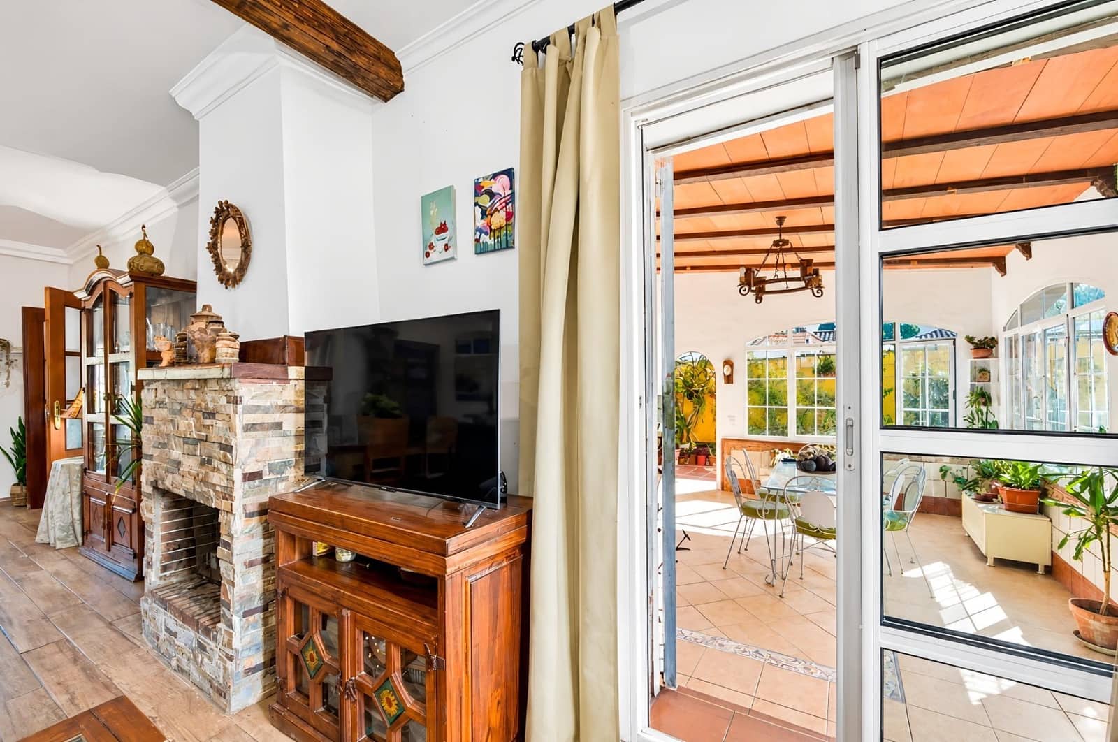 5 bedroom Villa for sale in Chiclana de la Frontera with pool - € 319,990 (Ref: 10155464)