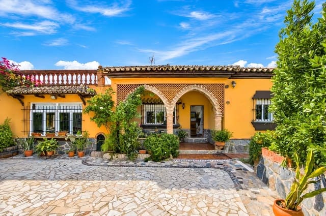 5 bedroom Villa for sale in Chiclana de la Frontera with pool - € 319,990 (Ref: 10155464)