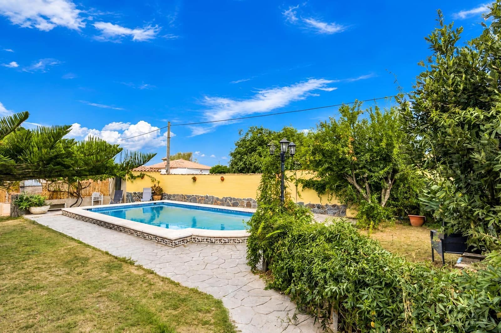 5 bedroom Villa for sale in Chiclana de la Frontera with pool - € 319,990 (Ref: 10155464)