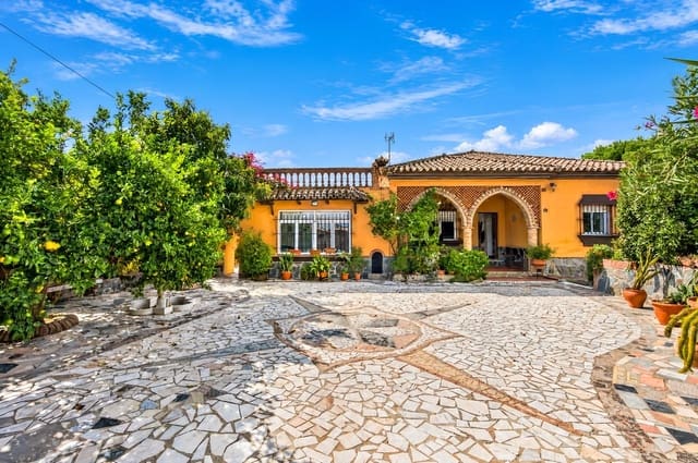5 bedroom Villa for sale in Chiclana de la Frontera with pool - € 319,990 (Ref: 10155464)