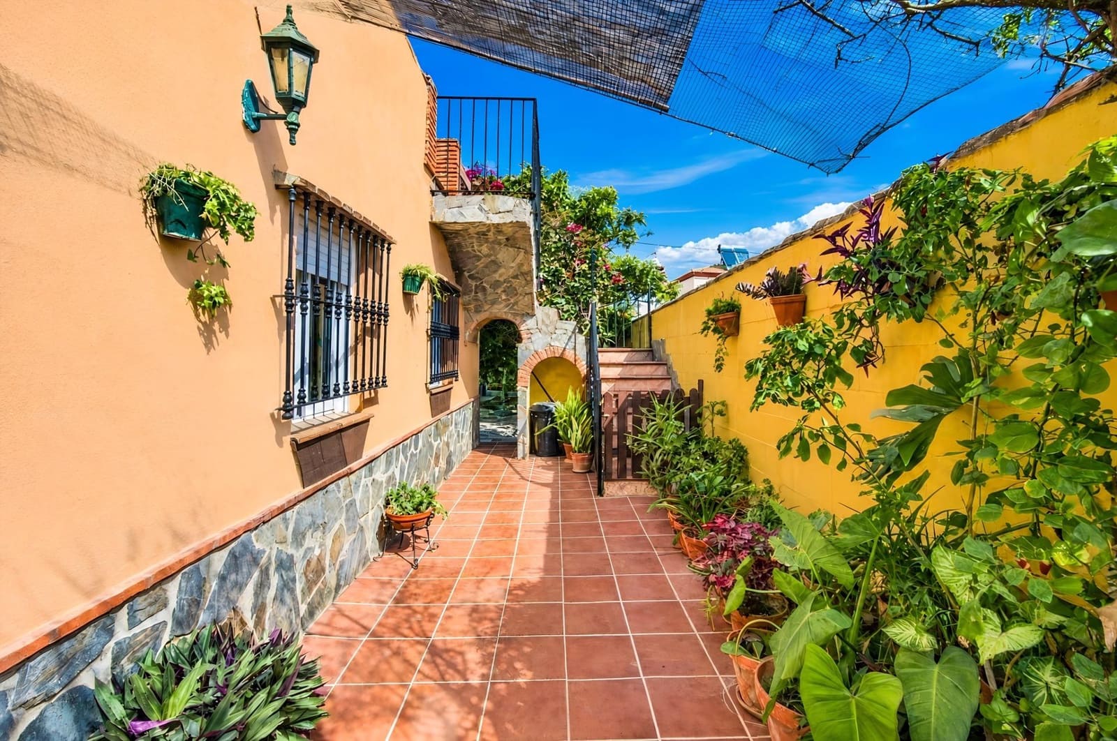 5 bedroom Villa for sale in Chiclana de la Frontera with pool - € 319,990 (Ref: 10155464)