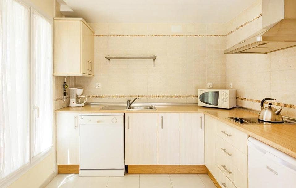 2 soveværelse Rækkehus til salg i Chiclana de la Frontera med swimmingpool garage - € 155.000 (Ref: 8038479)