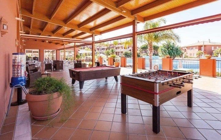 2 soveværelse Rækkehus til salg i Chiclana de la Frontera med swimmingpool garage - € 155.000 (Ref: 8038479)