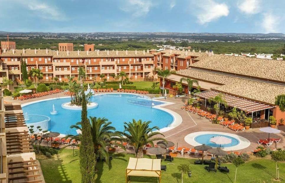 2 soveværelse Rækkehus til salg i Chiclana de la Frontera med swimmingpool garage - € 155.000 (Ref: 8038479)