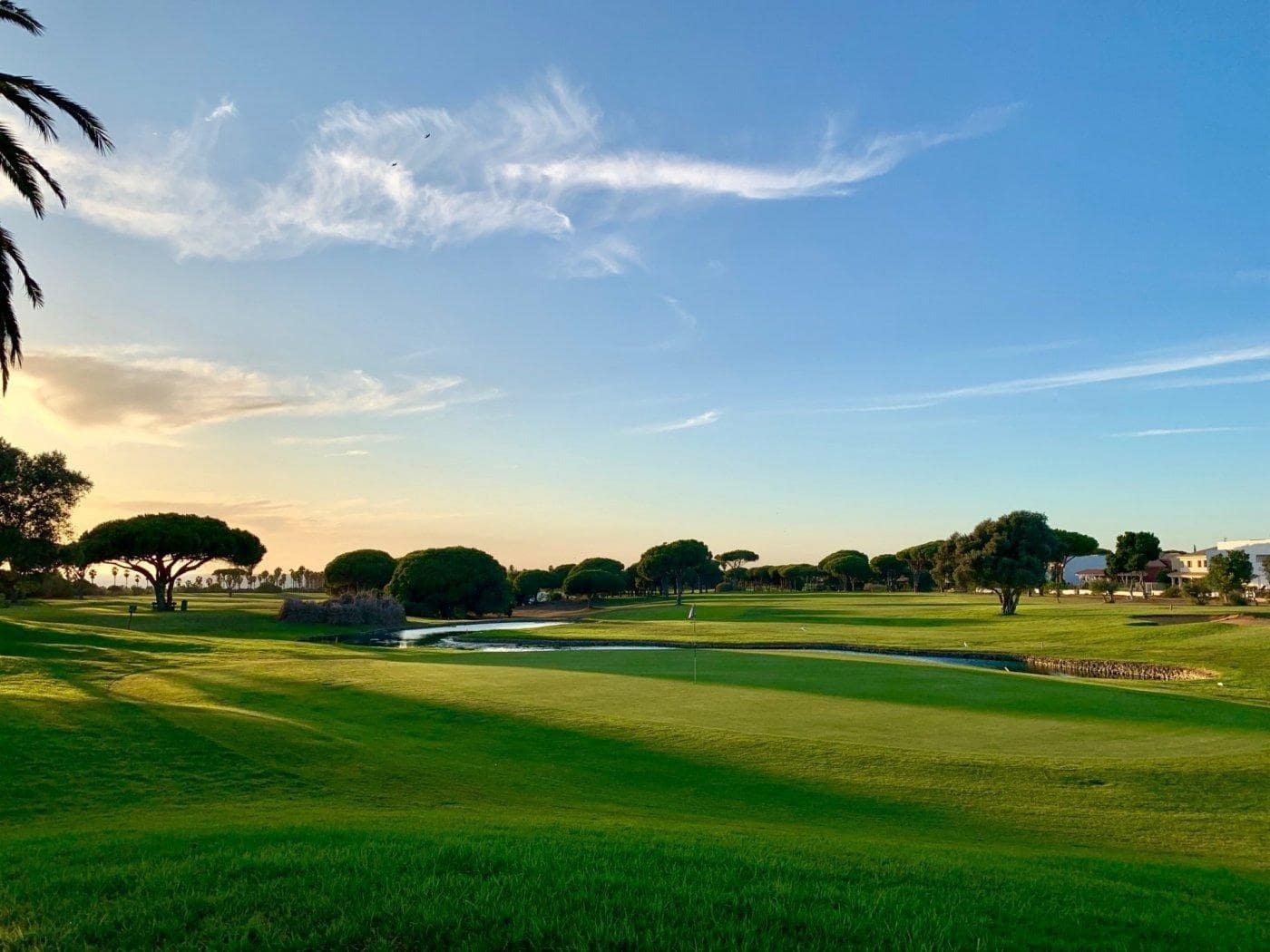 2 soveværelse Rækkehus til salg i Chiclana de la Frontera med swimmingpool garage - € 155.000 (Ref: 8038479)