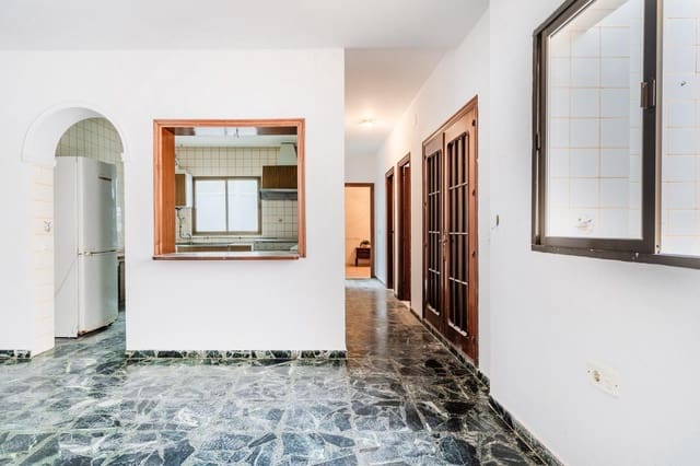 4 soveværelse Villa til salg i Chiclana de la Frontera med garage - € 229.900 (Ref: 8741847)