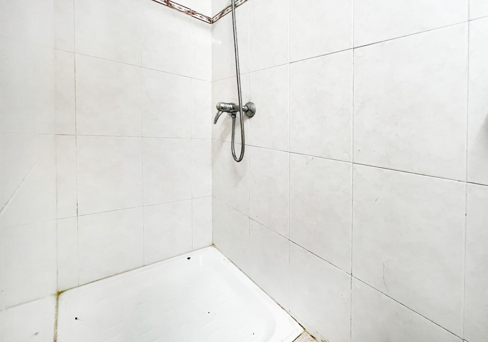 Erhverv til salg i Cadiz by - € 180.000 (Ref: 8849387)