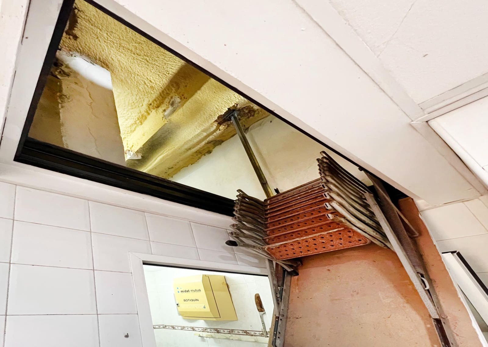 Erhverv til salg i Cadiz by - € 180.000 (Ref: 8849387)