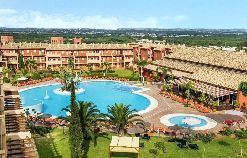 1 bedroom Apartment for sale in Chiclana de la Frontera with pool garage - € 125,000 (Ref: 8869757)