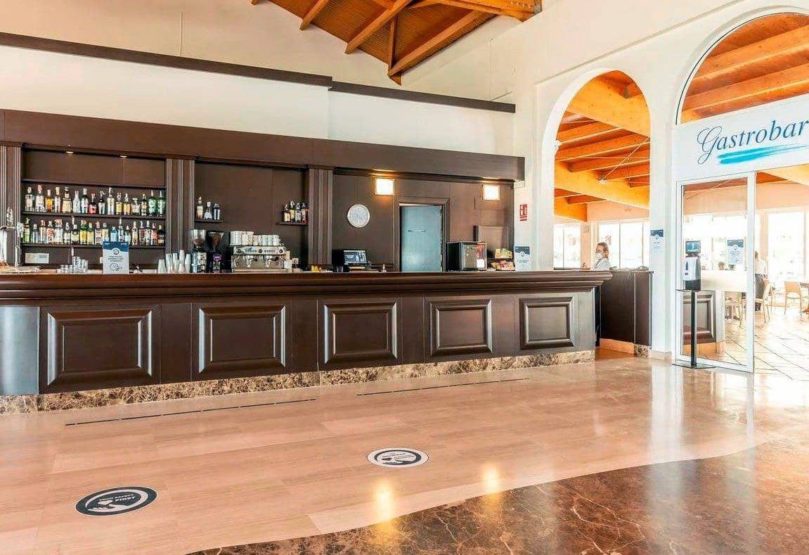 1 bedroom Apartment for sale in Chiclana de la Frontera with pool garage - € 125,000 (Ref: 8869757)